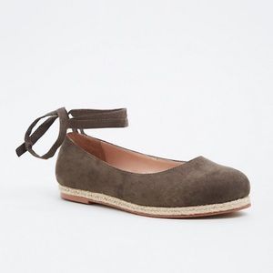 Torrid Olive Green Lace Up Espadrille Flats 8.5W